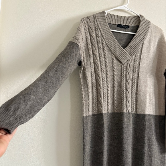 Weekend MaxMara Long Sleeve V Neck Wool Alpaca Sweater Dress Block Tan Brown - Picture 1 of 10